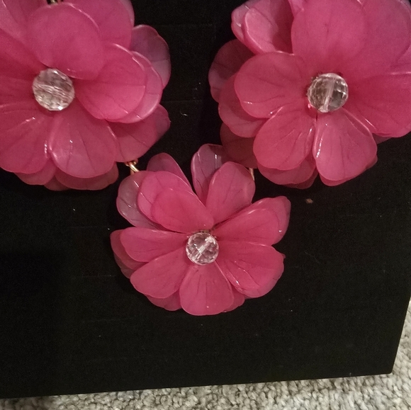 Gorgeous Fashion Jewelry necklace - Picture 4 of 8